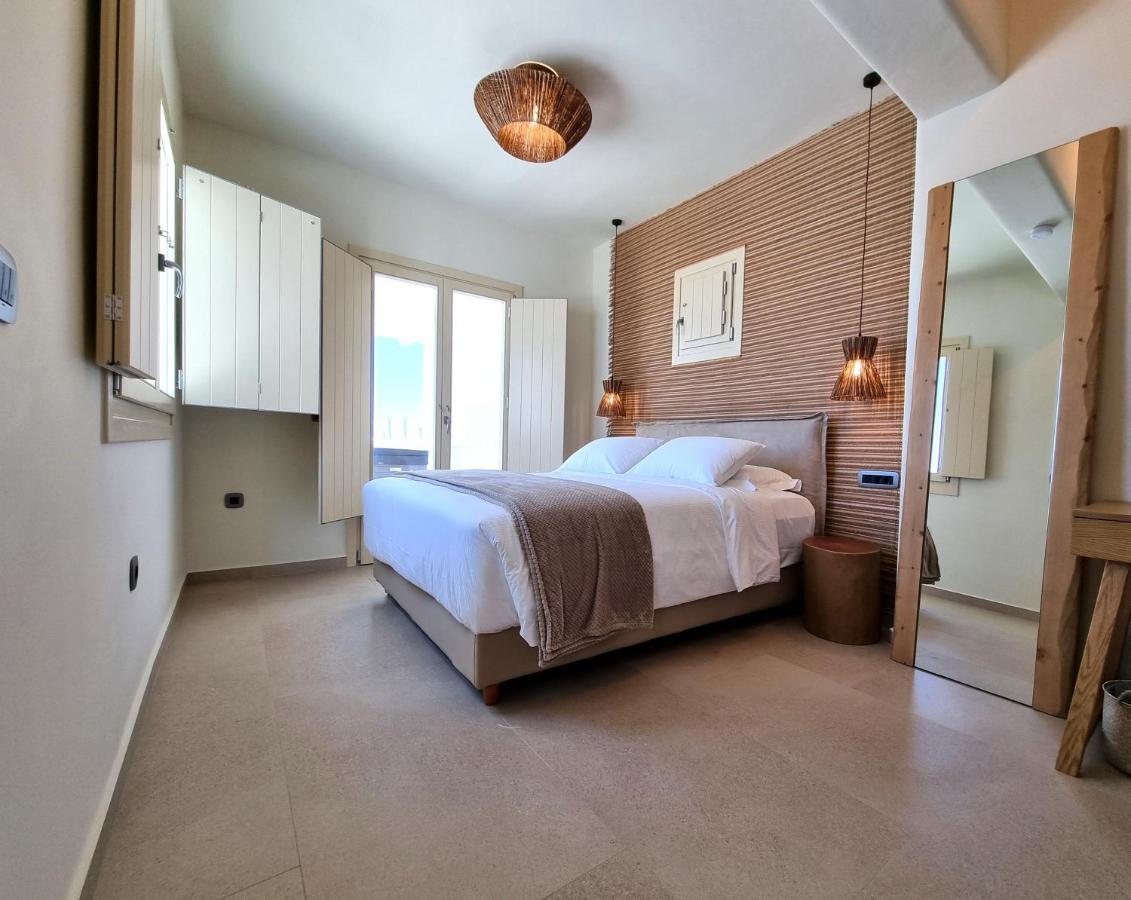 Life Suites Тоурлос Экстерьер фото