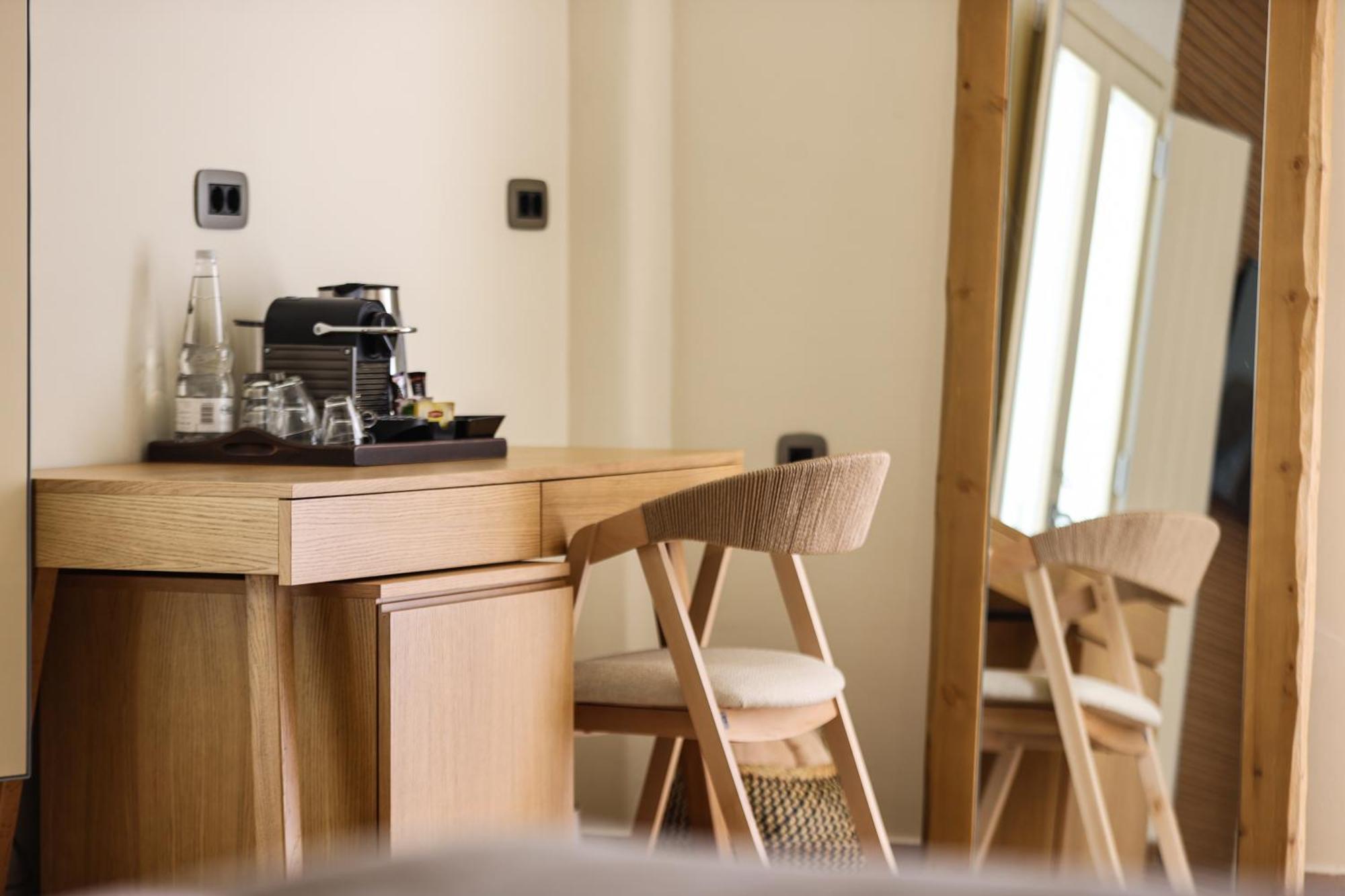 Life Suites Тоурлос Номер фото